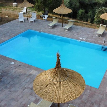 Agriturismo I Cerroni Монтескудайо Экстерьер фото