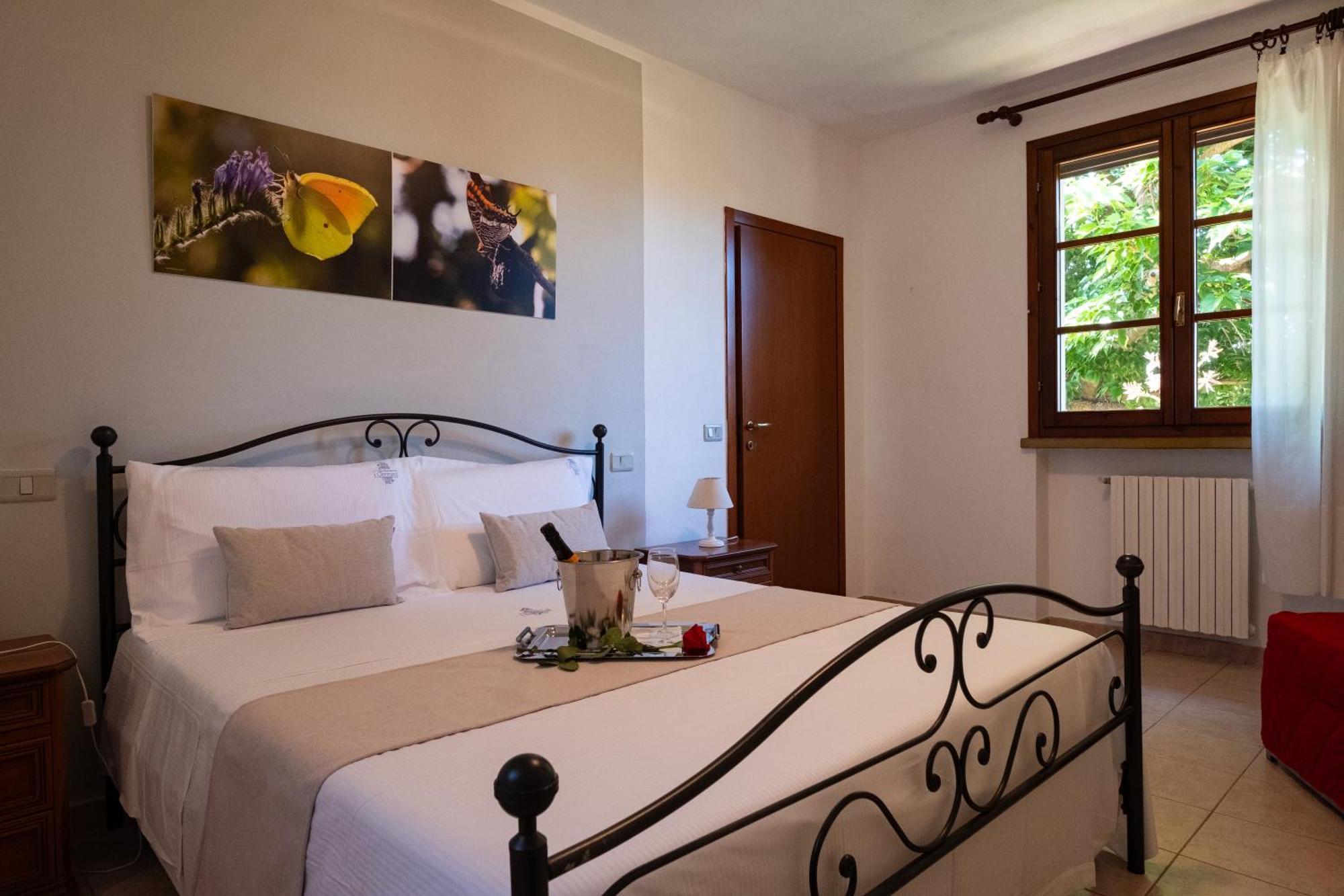 Agriturismo I Cerroni Монтескудайо Экстерьер фото